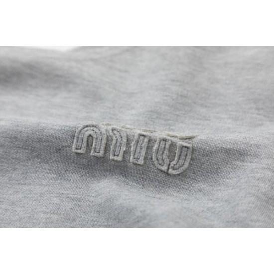 2024FW プルオーバー MIU MIU ミュウミュウ 一目置かれる秋冬新作 2024FW プルオーバー MIU MIU ミュウミュウ 一目置かれる秋冬新作
