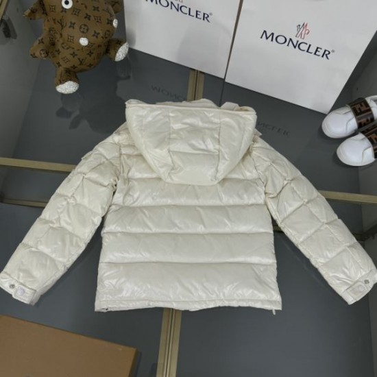 2024FW ダウンジャケット MONCLER モンクレール 人気セール低価 2024FW ダウンジャケット MONCLER モンクレール 人気セール低価