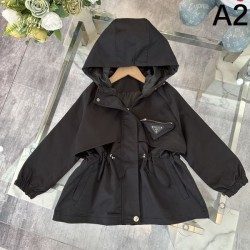 2024FW コート PRADA プラダ 最新先取りおしゃれなロゴ入り