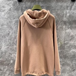 GUCCI グッチ ワンピース 2024FW 毎シーズン存在感のある