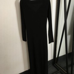 VERSACE ヴェルサーチェ ワンピース 2024FW 数量限定奇跡の入荷