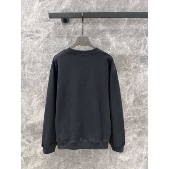 CELINE セリーヌ プルオーバー 2024FW お洒落さんの愛用率が高い CELINE セリーヌ プルオーバー 2024FW お洒落さんの愛用率が高い