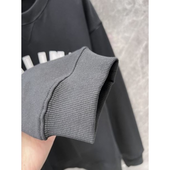 CELINE セリーヌ プルオーバー 2024FW お洒落さんの愛用率が高い CELINE セリーヌ プルオーバー 2024FW お洒落さんの愛用率が高い