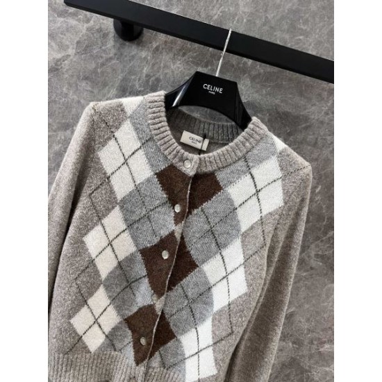 CELINE セリーヌ ニットカーディガン 2024FW 海外の顧客限定先行セール CELINE セリーヌ ニットカーディガン 2024FW 海外の顧客限定先行セール