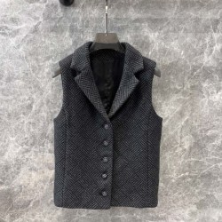 CHANEL シャネル ベスト 2024FW 大人っぽいスタイルが完成