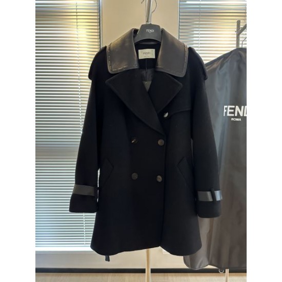 FENDI フェンデイ コート 2024FW 人気もまだまだ継続しています FENDI フェンデイ コート 2024FW 人気もまだまだ継続しています