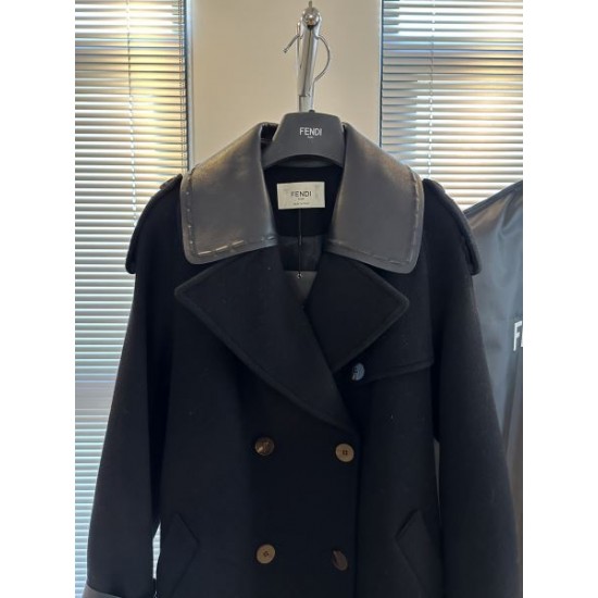 FENDI フェンデイ コート 2024FW 人気もまだまだ継続しています FENDI フェンデイ コート 2024FW 人気もまだまだ継続しています