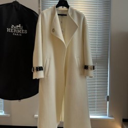 HERMES エルメス コート 2024FW 続々とお目見える冬季新作