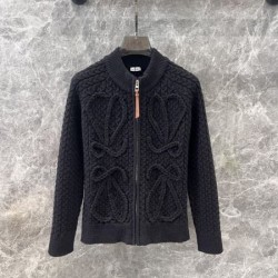 LOEWE ロエベ ニットカーディガン 2024FW ファン必見の秋冬新作