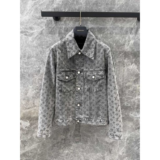 LOUIS VUITTON ルイヴィトン デニムのコート 2024FW 大人っぽく見せてくれ LOUIS VUITTON ルイヴィトン デニムのコート 2024FW 大人っぽく見せてくれ