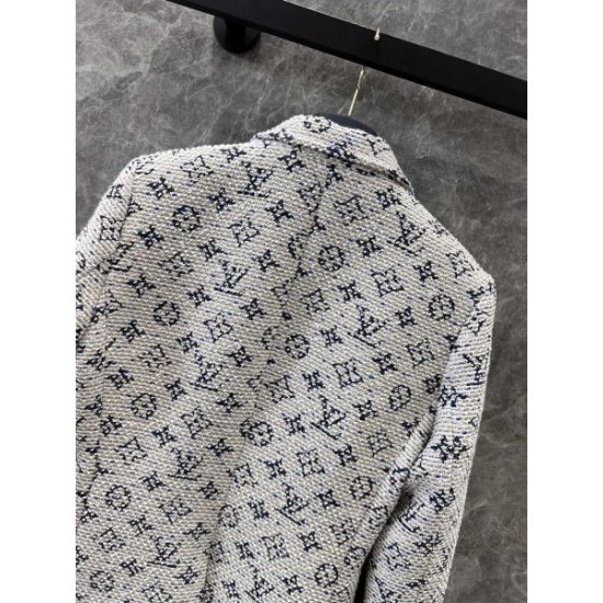 LOUIS VUITTON ルイヴィトン コート 2024FW とても取り入れやすい LOUIS VUITTON ルイヴィトン コート 2024FW とても取り入れやすい
