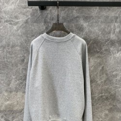 PRADA プラダ プルオーバー 2024FW 著名人やセレブも愛用する