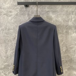 VALENTINO ヴァレンティノ コート 2024FW 毎シーズン活躍する