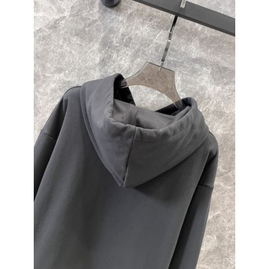 VALENTINO ヴァレンティノ パーカー 2024FW 今年らしい着こなし