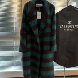 VALENTINO ヴァレンティノ コート 2024FW 強くおすすめしたい