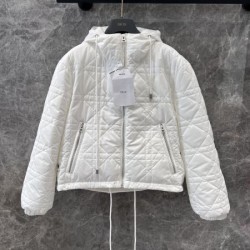 DIOR ディオール 綿入れ 2024FW 冬季新作に狙うファン殺到