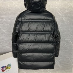 2024FW PRADA プラダ 奇跡のセール特価！ メンズ用 ダウンジャケット