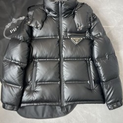 2024FW PRADA プラダ 販売店舗限定モデル メンズ用 ダウンジャケット