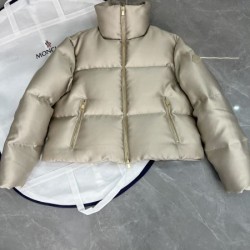 MONCLER モンクレール ダウンジャケット 2024FW セレブも多数愛用 