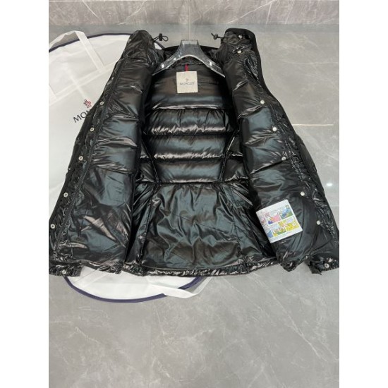 MONCLER モンクレール ダウンジャケット 2024FW 大人カジュアルな MONCLER モンクレール ダウンジャケット 2024FW 大人カジュアルな