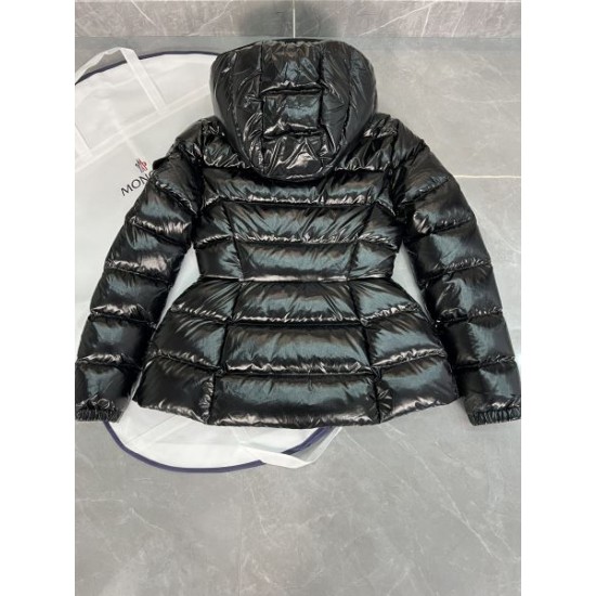 MONCLER モンクレール ダウンジャケット 2024FW 大人カジュアルな MONCLER モンクレール ダウンジャケット 2024FW 大人カジュアルな