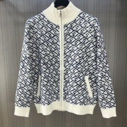 2024FW FENDI フェンデイ 冬のおでかけにもぴったり カシミヤニット