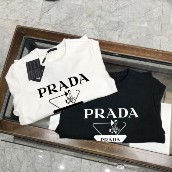 2024FW PRADA プラダ 当たり前に取り入れる今冬新作 プルオーバー 2024FW PRADA プラダ 当たり前に取り入れる今冬新作 プルオーバー