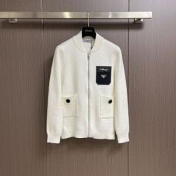 2024FW PRADA プラダ カジュアルさも強めなアイテム ニットカーディガン