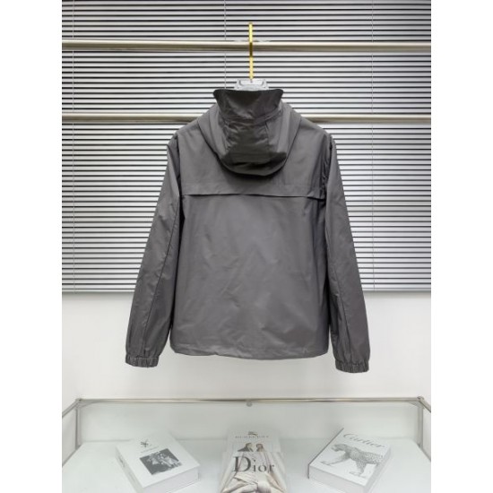 2024FW PRADA プラダ 手持ち在庫あり海外セレブ愛用 コート 2024FW PRADA プラダ 手持ち在庫あり海外セレブ愛用 コート