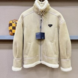 2024FW PRADA プラダ カジュアルさも強めなアイテム コート