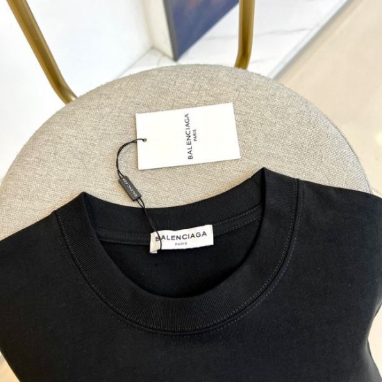 2024FW BALENCIAGA バレンシアガ 可愛い完売確実 大人気 長袖Tシャツ 2024FW BALENCIAGA バレンシアガ 可愛い完売確実 大人気 長袖Tシャツ