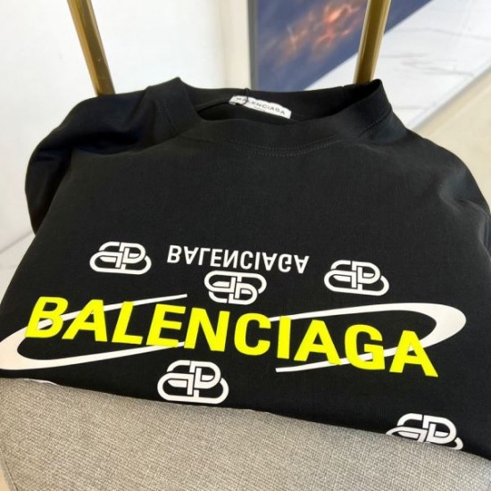 2024FW BALENCIAGA バレンシアガ 可愛い完売確実 大人気 長袖Tシャツ 2024FW BALENCIAGA バレンシアガ 可愛い完売確実 大人気 長袖Tシャツ