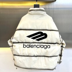 2024FW BALENCIAGA バレンシアガ 今度こそ完売！ メンズ用 ダウンジャケット 