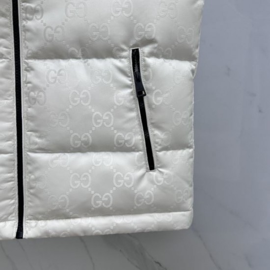 2024FW GUCCI グッチ 今季買い逃した人必見! メンズ用 ダウンベスト 