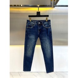 2024FW ARMANI アルマーニ 雑誌も街も人気アイテム ジーパン