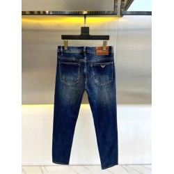 2024FW ARMANI アルマーニ 雑誌も街も人気アイテム ジーパン