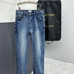2024FW GUCCI グッチ 上品なカジュアルコーデに ジーパン