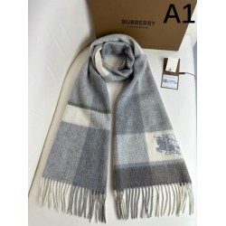 2024FW スカーフ BURBERRY バーバリー トップスからチラ見える安心