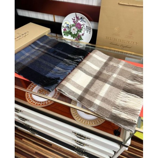 2024FW スカーフ BURBERRY バーバリー 素材感を引き出せるアイテム 2024FW スカーフ BURBERRY バーバリー 素材感を引き出せるアイテム