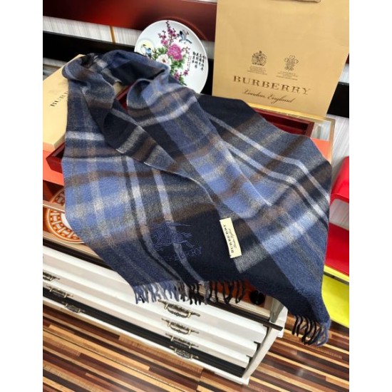2024FW スカーフ BURBERRY バーバリー 素材感を引き出せるアイテム 2024FW スカーフ BURBERRY バーバリー 素材感を引き出せるアイテム