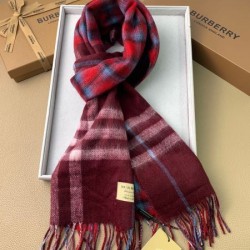 2024FW スカーフ BURBERRY バーバリー 海外でも若者たちに大人気な