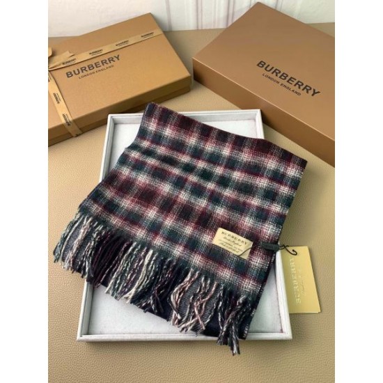 2024FW スカーフ BURBERRY バーバリー 海外でも若者たちに大人気な