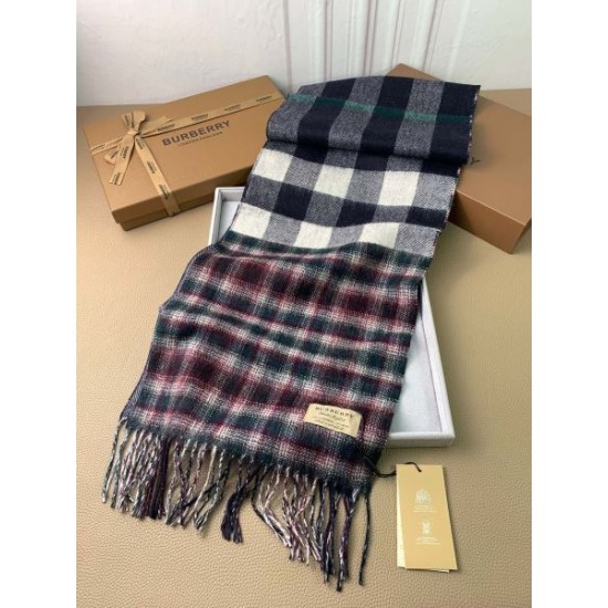 2024FW スカーフ BURBERRY バーバリー 海外でも若者たちに大人気な