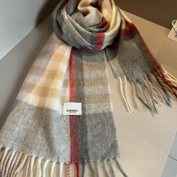 2024FW スカーフ BURBERRY バーバリー 当たり前に取り入れる今冬新作