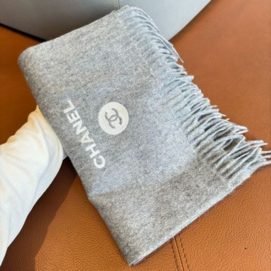 2024FW スカーフ CHANEL シャネル ウェアに取り入れるのが今季流 2024FW スカーフ CHANEL シャネル ウェアに取り入れるのが今季流