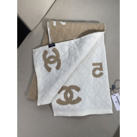 2024FW スカーフ CHANEL シャネル 絶対に抑えておきたいトレンド 2024FW スカーフ CHANEL シャネル 絶対に抑えておきたいトレンド