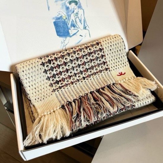 2024FW スカーフ CHANEL シャネル 普段使いにぴったりのデザイン 2024FW スカーフ CHANEL シャネル 普段使いにぴったりのデザイン