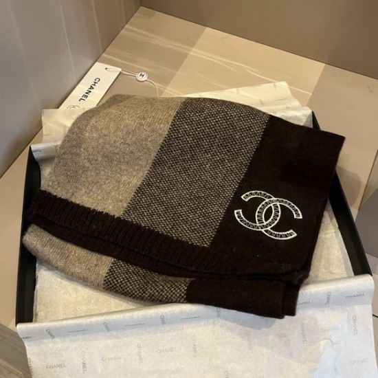 2024FW スカーフ CHANEL シャネル カジュアルなのに高感度が高く 2024FW スカーフ CHANEL シャネル カジュアルなのに高感度が高く