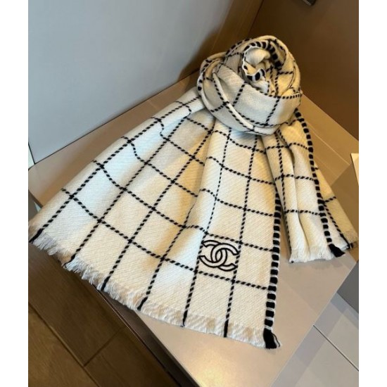 2024FW スカーフ CHANEL シャネル クラシックな雰囲気のトップス 2024FW スカーフ CHANEL シャネル クラシックな雰囲気のトップス