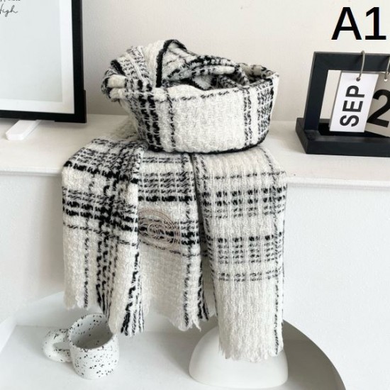 2024FW スカーフ CHANEL シャネル カジュアルもある絶妙な雰囲気 2024FW スカーフ CHANEL シャネル カジュアルもある絶妙な雰囲気